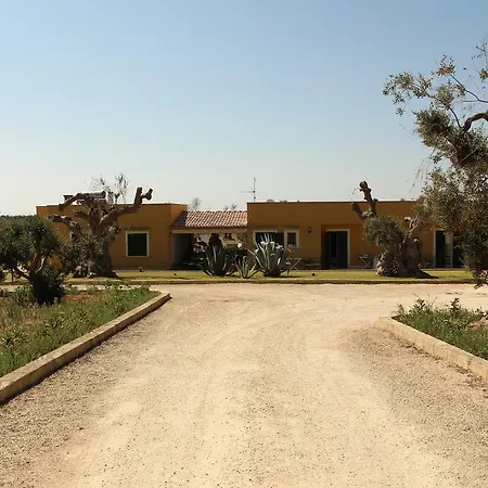 Bed & Breakfast Li Fichi Alezio