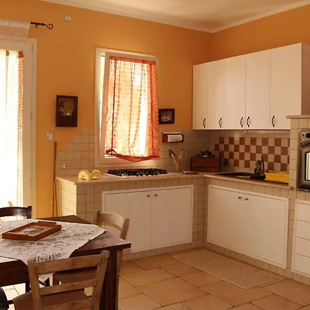 Li Fichi Bed & Breakfast Alezio